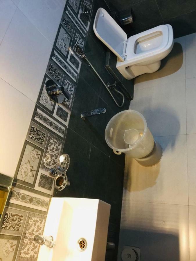 Kf Residency Hotel Mumbai Bagian luar foto