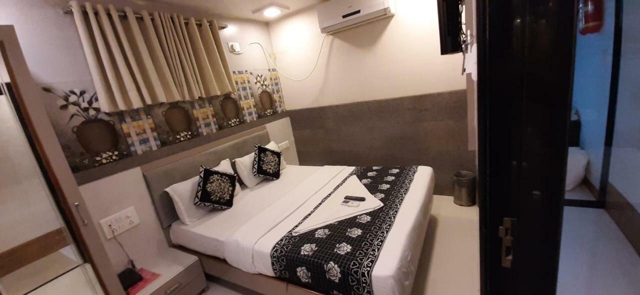 Kf Residency Hotel Mumbai Bagian luar foto